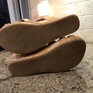 Bussola Butter Faye Womens Sandals Style number FAYE-BUTTER